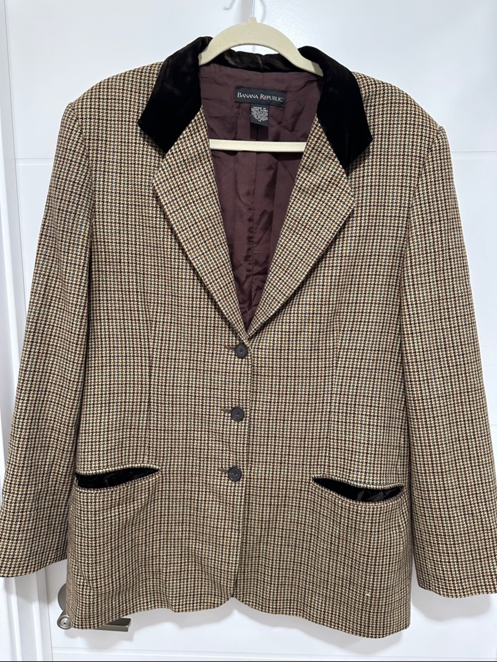 Vintage Banana Republic Brown Houndstooth Blazer with Brown Velvet Collar